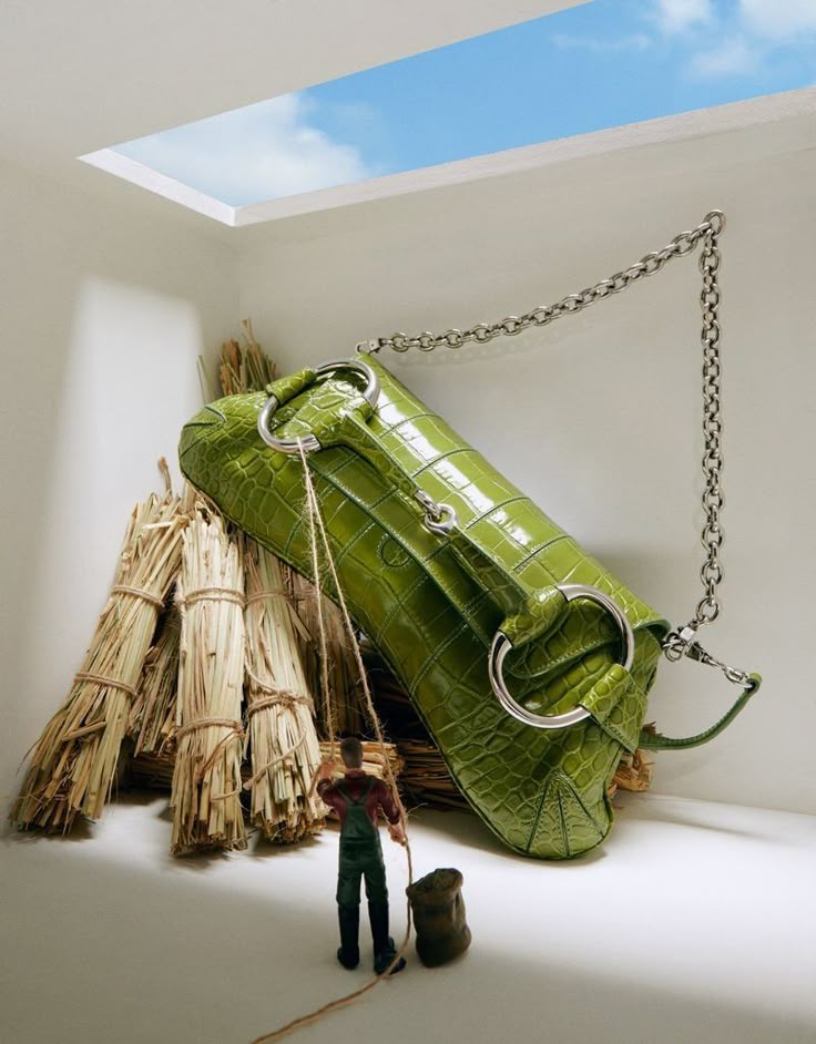 gucci horsebit (harper's bazaar china men)